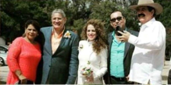 Periodista Esdras Amado López contrae nupcias en Ojojona