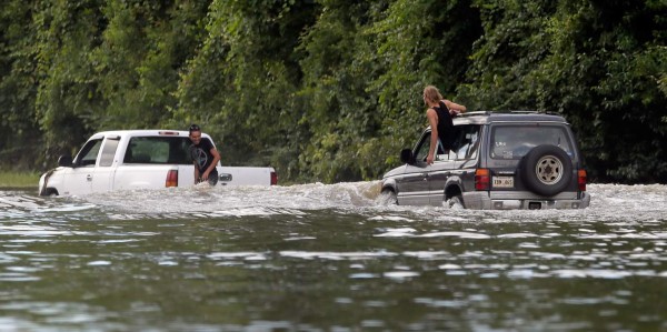 Louisiana sigue en alerta por inundaciones; hay 7 fallecidos