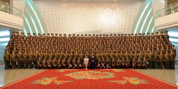 Salen las primeras imágenes de la esposa del gobernante de Corea del Norte