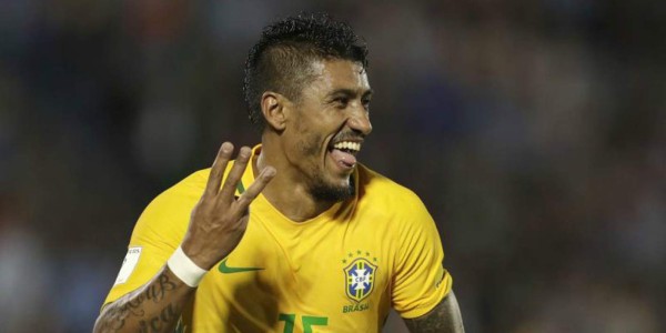 El nuevo jugador del Barcelona, Paulinho, le regaló su Mercedes Benz a su chofer