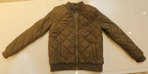 La bomber jacket está de regreso