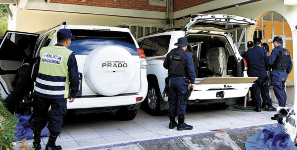 Ham traficó dispensa de carro y defraudó el fisco