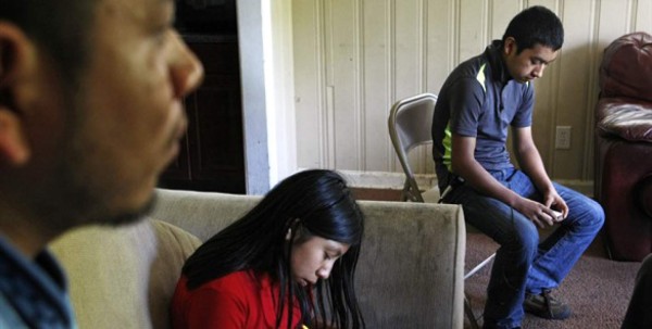 Los Ángeles: Aprueban fondos para dar abogados a inmigrantes