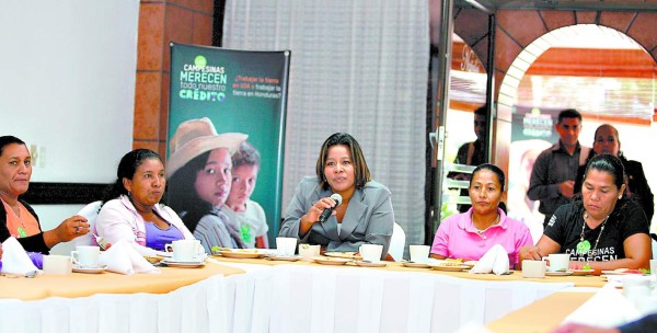 700 mujeres campesinas afrontan procesos en Honduras