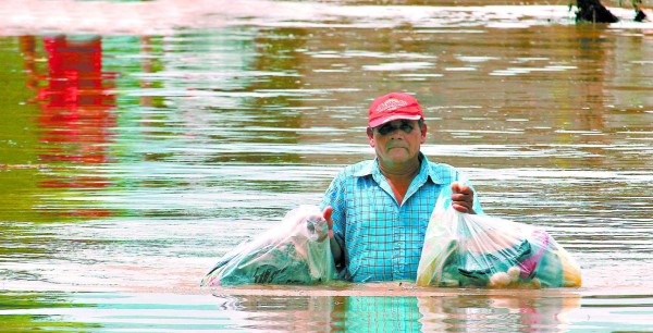 Honduras: 5 mil incomunicados por fuertes aguaceros e inundaciones