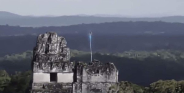 Video: Alarma en Guatemala por la supuesta presencia de 'ovnis' en el cielo