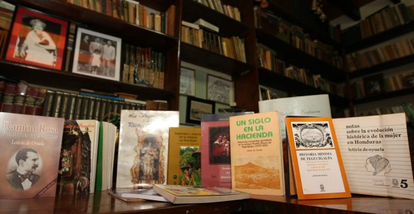 Lety de Oyuela, heroína de la cultura hondureña del siglo XX