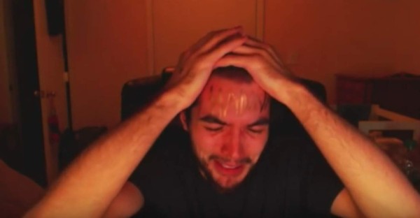 Peligro en redes: Hanna, la tuitera que incita a los hombres al suicidio