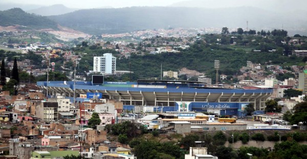 Anacrónico y desfasado, el Estadio Nacional ya cumplió su vida útil...
