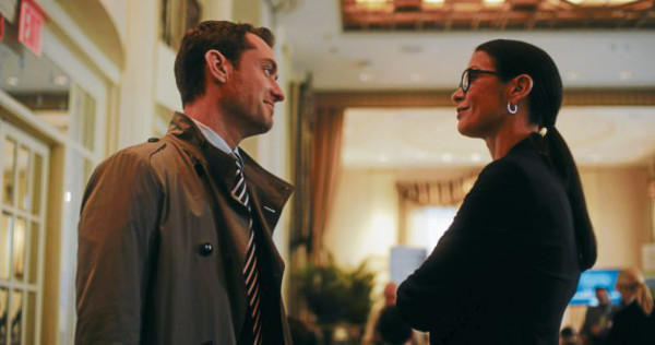 Zeta Jones: 'Amo mi trabajo pero me cuesta dejar a mi esposo y mis hijos'