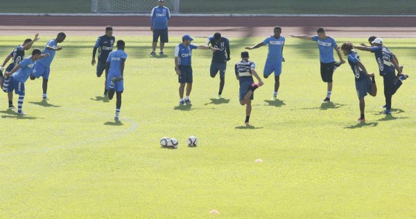 Se sumó Johnny Palacios y hoy llega el resto de olímpicos