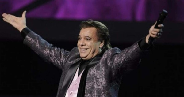 Publican supuesta foto de Juan Gabriel en el ataúd
