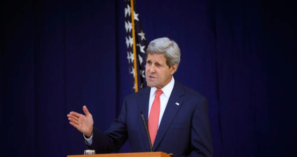 Multan a John Kerry por no retirar nieve