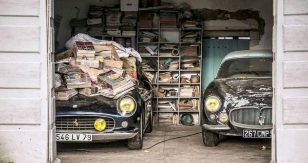 Encuentran en Francia colección multimillonaria de autos clásicos