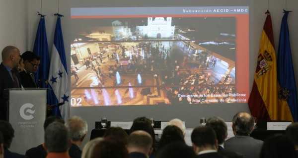 Crean plan de recuperación para el centro