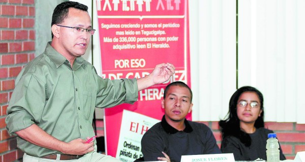 Director de EL HERALDO recibe el Álvaro Contreras