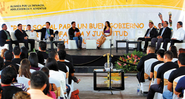 'Hechos y no promesas” claman jóvenes