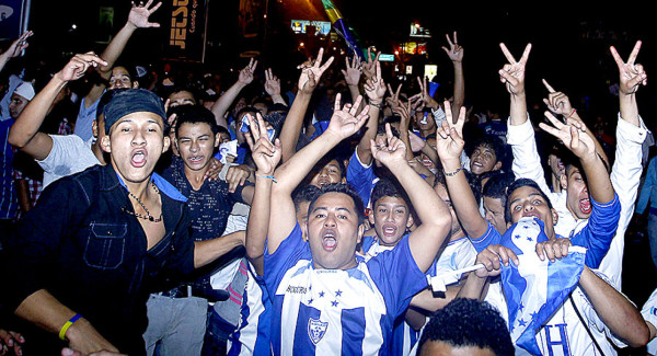Honduras celebra a lo grande la clasificación