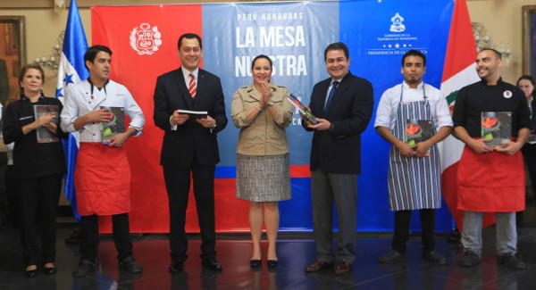Libro de gastronomía Perú-Honduras gana premio