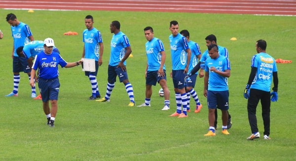 Honduras sumó tres prácticas ya con Jorge Luis Pinto