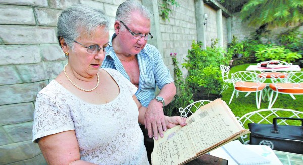 TAMBIéN HALLAMOS A los DESCENDIENTES DE DIONISIO DE HERRERA