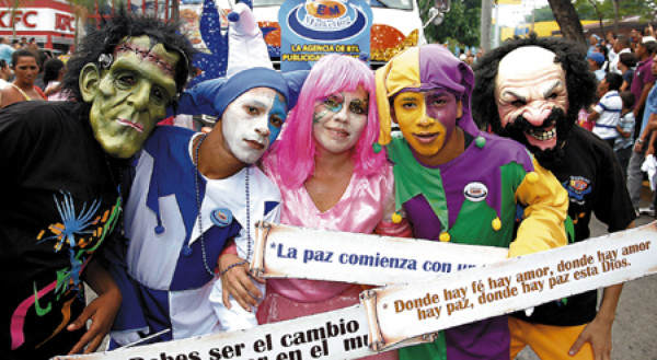 Explotó el carnaval en la Feria Juniana