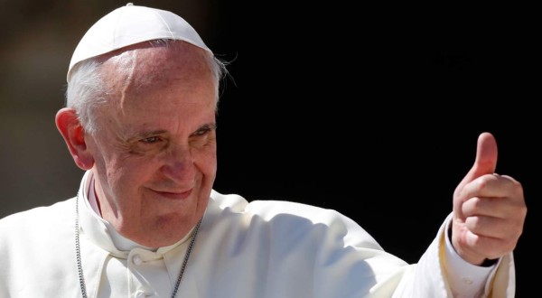 Vaticano niega que el papa Francisco tenga un tumor benigno en el cerebro
