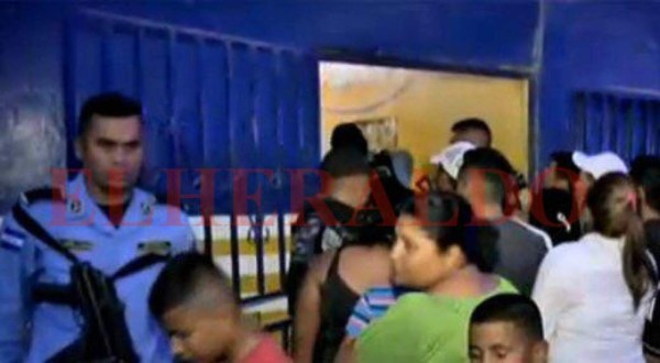 Masacre deja doce muertos y varios heridos en billar de la col. 1 de Diciembre