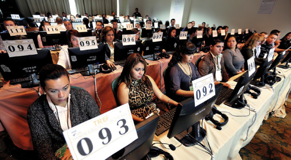 Aldeas y caseríos de Comayagua reciben material electoral