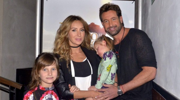 Famosos que se enamoraron tras protagonizar telenovelas y series