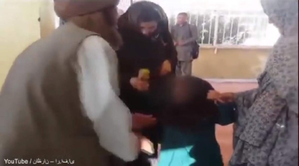 Un hombre casa a su hija de 6 años a cambio de una cabra