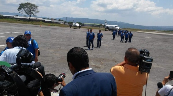La Selección de Honduras llega a San Salvador, tierra de la batalla
