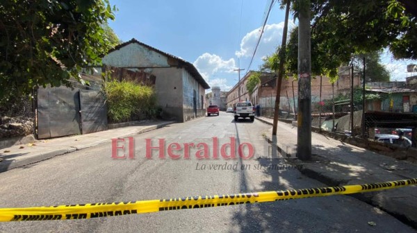 Llanto e impotencia: el asesinato de un taxista en el barrio La Hoya (Fotos)