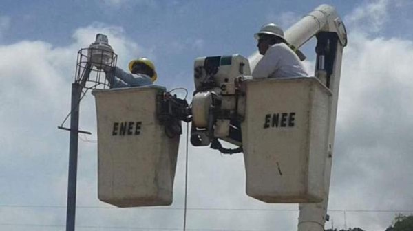 Sin energía eléctrica quedan varias zonas de Honduras