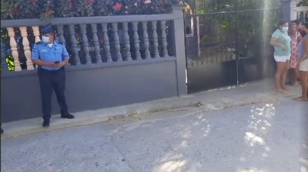 ¡Consternación en Roatán! Esto es lo que se sabe sobre la brutal masacre de tres personas