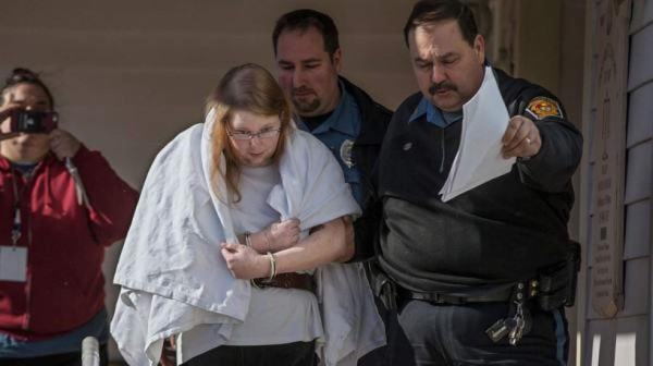 La macabra fantasía que cumplieron dos padres adoptivos con su hija adolescente&nbsp;&nbsp;