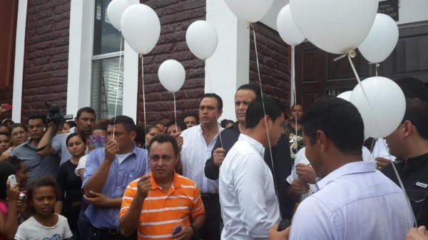 Santa Rita da el último adiós al periodista hondureño Herlyn Espinal