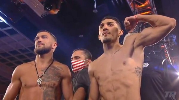 Choque de miradas: el tenso pesaje de Lomachenko y Teófimo