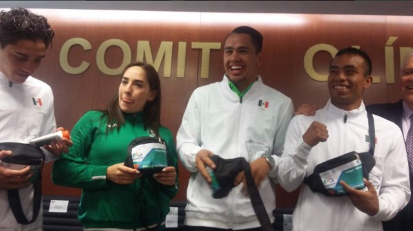 Condones y repelente contra zika para deportistas mexicanos que van a Río-2016