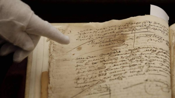 Cervantes, la firma del autor de El Quijote en un manuscrito