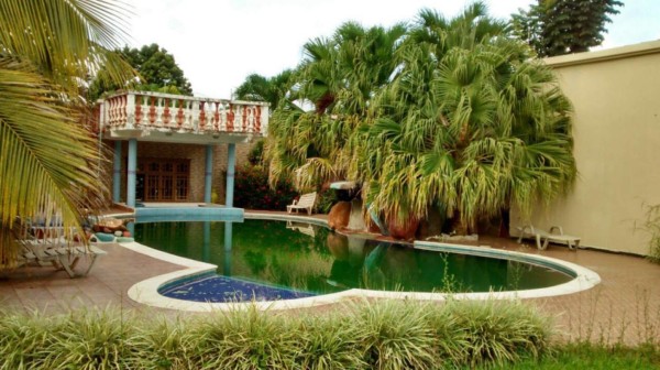 Honduras: Aseguran bienes, empresas, dinero y animales exóticos a los Amador