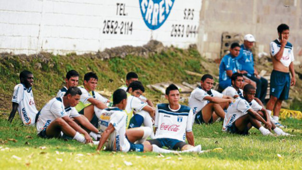 Honduras a sellar su clasificación al Premundial de Puebla