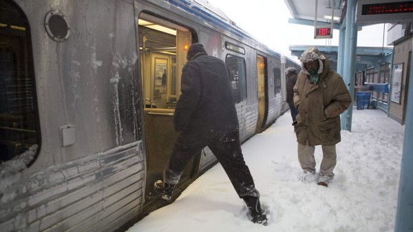 Las imágenes más impactantes de la potente nevada en Estados Unidos