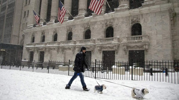 Las imágenes más impactantes de la potente nevada en Estados Unidos