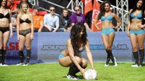 Sexy mundial de lencería se realiza en Holanda