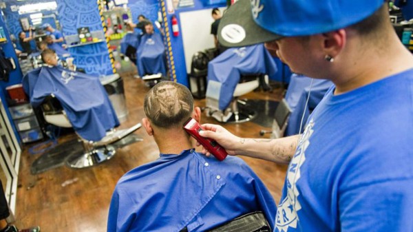 Increíble: fanático se cortó el pelo con la imagen de Lio Messi