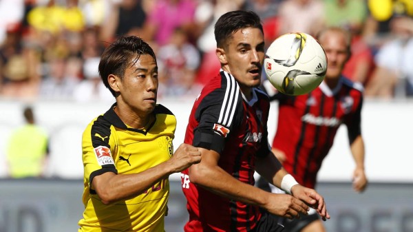 Japonés Kawaga anota en el triunfo del Dortmund y aprieta el líderato