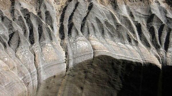 Así se formó el cráter que llega al 'centro de la Tierra'