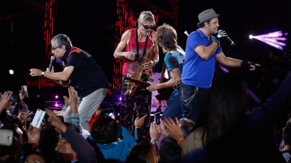 Los Fabulosos Cadillacs ganan gaviota de plata y oro en el Festival Viña del Mar 2017