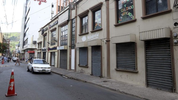 Para septiembre avizoran más cierres de negocios debido a la crisis